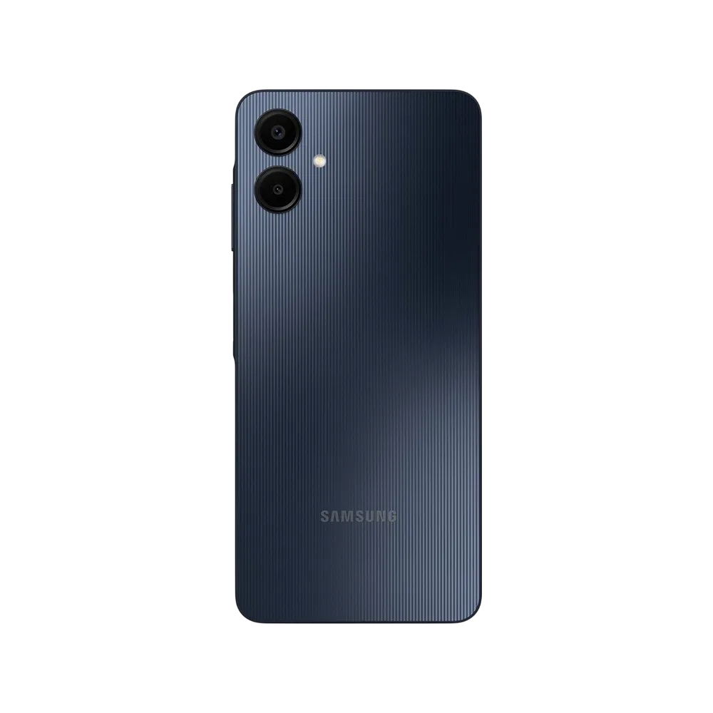 Samsung Galaxy A06 siyah akıllı telefonun arka yüzü, çift kamera ve flaş detaylı tasarım