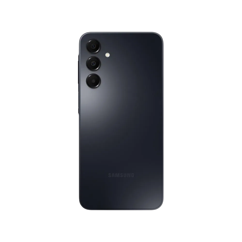 Samsung Galaxy A16 siyah akıllı telefonun arka yüzü, üçlü kamera dizilimi ve LED flaş detaylı tasarım
