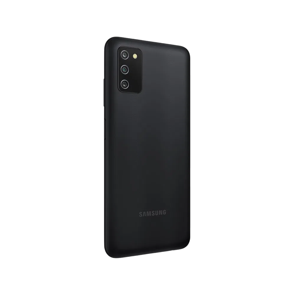 Samsung Galaxy A03s siyah akıllı telefonun arka yüzü, üçlü kamera modülü ve Samsung logosu görünüyor