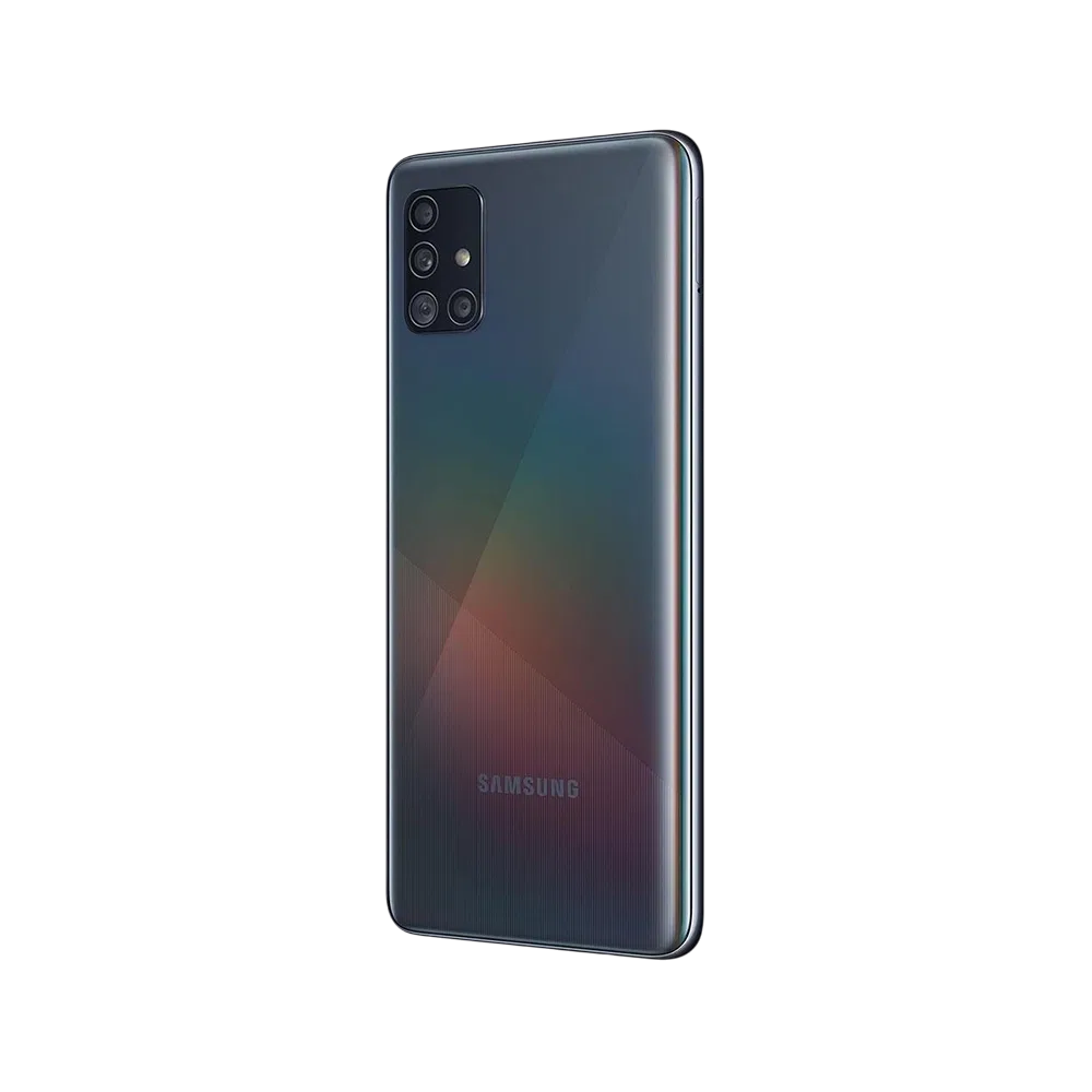 Samsung Galaxy A51 siyah akıllı telefonun arka yüzü, dörtlü kamera modülü ve parlak tasarım detaylarıyla
