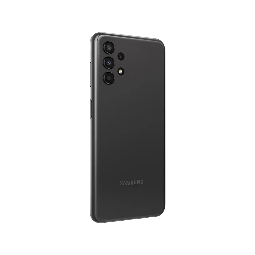 Siyah Samsung Galaxy A13 akıllı telefonun arka yüzü, çoklu kamera dizilimi ve Samsung logosu görünüyor