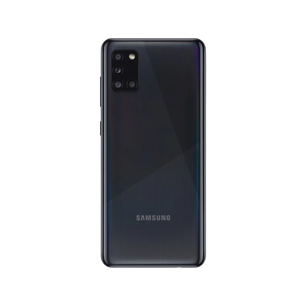 Siyah Samsung Galaxy A31 akıllı telefonun arka yüzü, dörtlü kamera modülü ve parlak kapak tasarımı