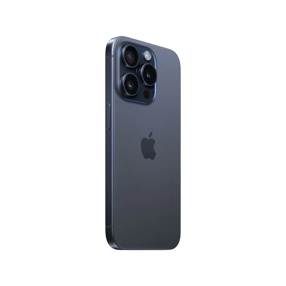 Apple iPhone 15 Pro Max Mavi Titanyum akıllı telefon, arka yüz ve üçlü kamera modülü yakın plan görünüm