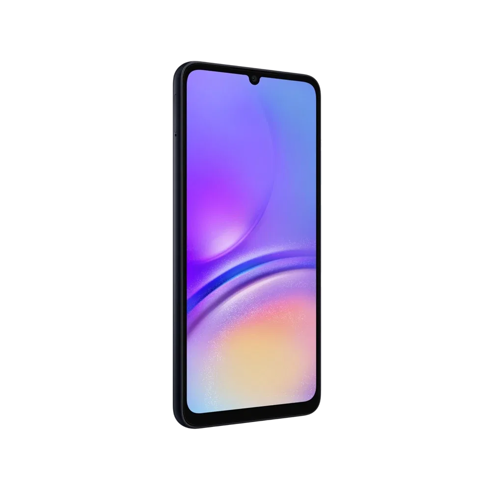 Samsung Galaxy A05 siyah akıllı telefon, geniş ekran ve damla çentikli ön yüz tasarımıyla önden görünüm