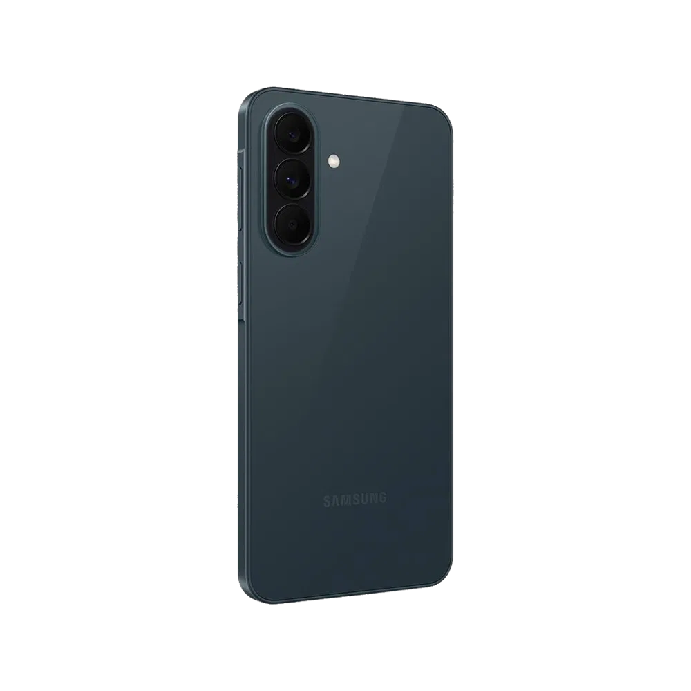 Samsung Galaxy A37 5G gri akıllı telefonun arka yüzeyi, üçlü kamera dizilimi ve ince kenarlı tasarımı