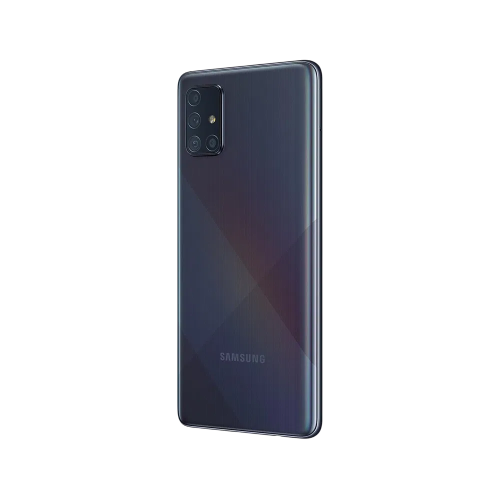 Samsung Galaxy A71 siyah akıllı telefonun arka yüzü, dörtlü kamera modülü ve Samsung logosu görünümü