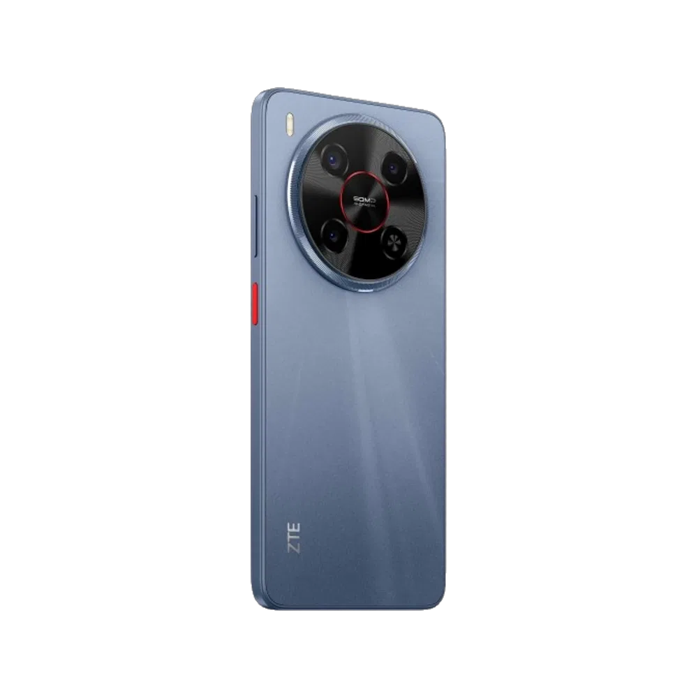 ZTE Nubia V70 Max akıllı telefonun siyah renkli arka yüzeyi ve büyük dairesel kamera modülü