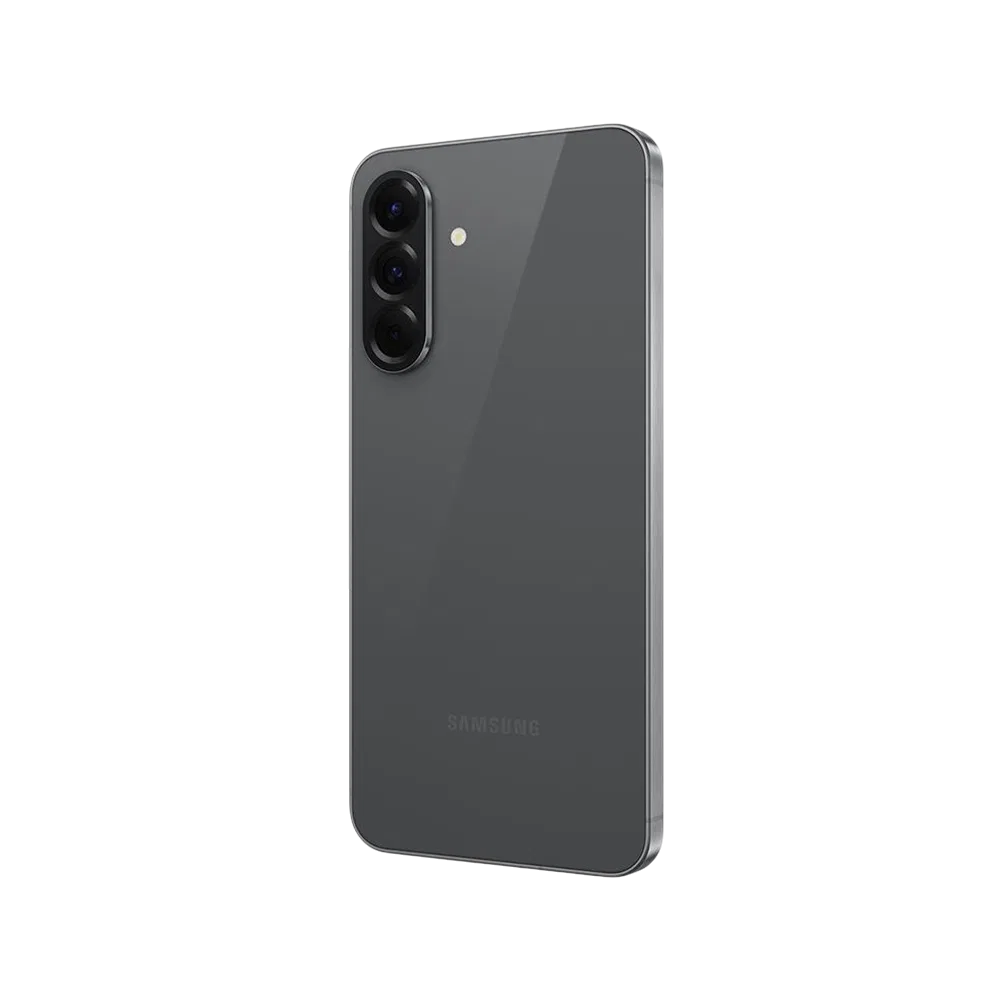 Samsung Galaxy A56 siyah akıllı telefonun arka tasarımı, üçlü kamera ve flaş detayıyla yandan görünüm