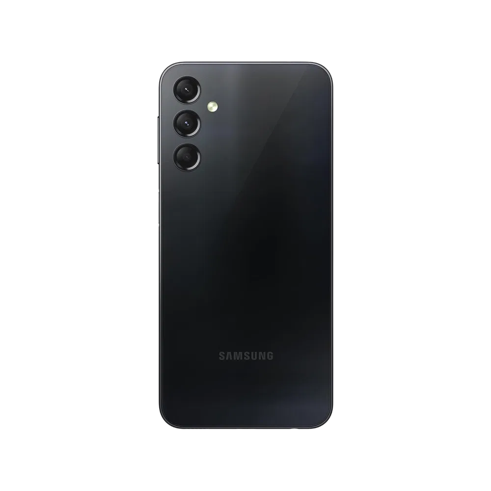Samsung Galaxy A24 siyah akıllı telefonun arka yüzü, üçlü kamera ve flaş detaylarıyla görünüyor
