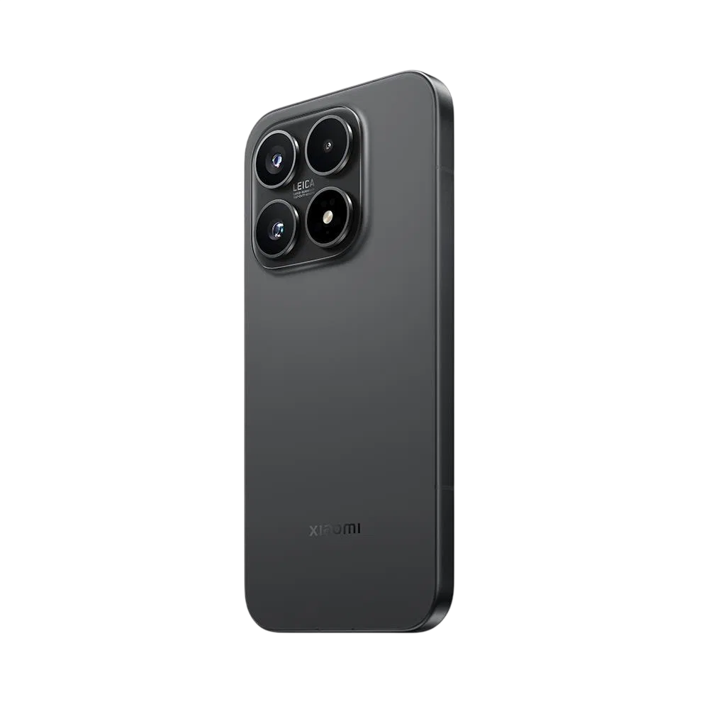 Xiaomi 17 siyah akıllı telefonun arka yüzü, Leica dört kameralı modül ve mat gövde tasarımı